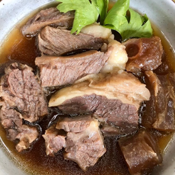 ซุปเนื้อ Kobe ตุ๋น จักรพรรดิ์