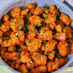 ไก่กรอบผัดซอสแดง