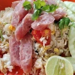 ร้านก๋วยเตี๋ยวกะลา ริมน้ำยม