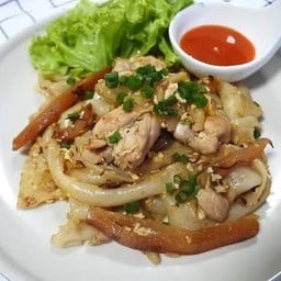 Madam Jacky หน้าตลาดอะเวค