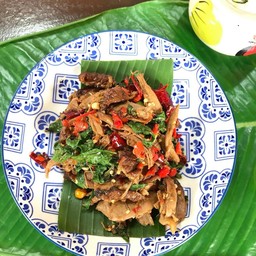 กะเพราเป็ดย่างขุนช้าง (กับข้าว)