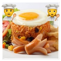 ข้าวผัดอเมริกัน ปีกบนไก่ ฮอดดอก ไข่ดาว(อาหารนานาชาติ)