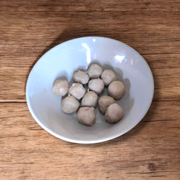 ลูกชิ้นเนื้อลวก