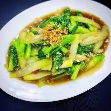 คะน้าน้ำมันหอย-กับข้าว