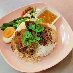 ข้าวขาหมู ( เนื้อล้วน )