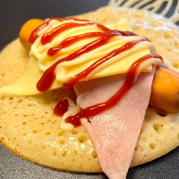 โตเกียวไส้กรอก-แฮม-ชีส