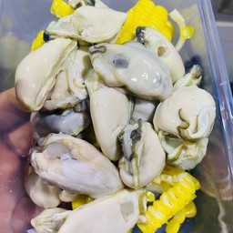 ยำหอยนางรมข้าวโพด