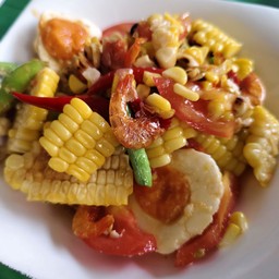 ตำไทยข้าวโพดไข่เค็ม