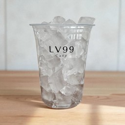 น้ำแข็งเปล่าน้ำกรองสะอาด