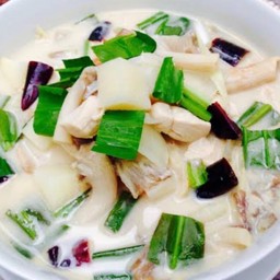 ต้มข่าไก่ (เป็นกับ)