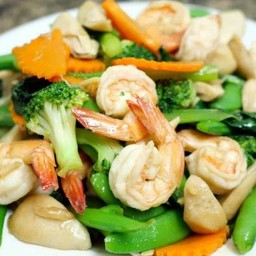 ผัดผักรวม-เนื้อสัตว์-กับข้าว