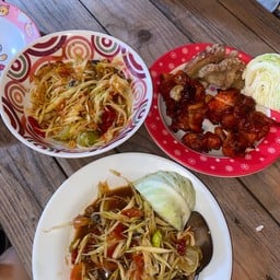 ส้มตำพี่ปลา (ปากทางบางน้ำผึ้ง)