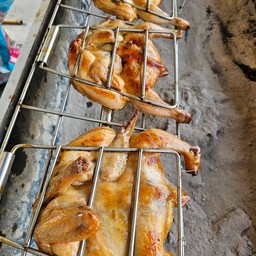 ตี๋ใหญ่ไก่ย่าง(ครึ่งตัว)