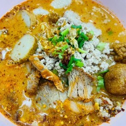 ก๋วยเตี๋ยวหมูต้มยำน้ำข้น