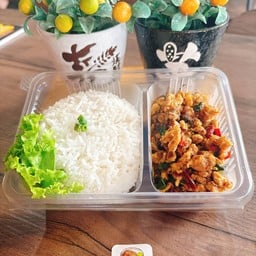 ข้าวกระเพราไก่สับ