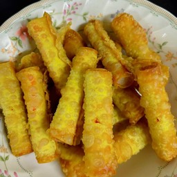 ปูอัดห่อเกี๊ยวทอดกรอบ