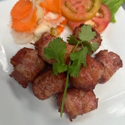 เบค่อนห่อแหนมทอด