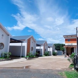 โรงแรม ภัคชุดา รีสอร์ท น้ำยืน