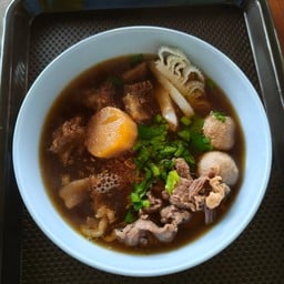 ก๋วยเตี๋ยวหมูตุ๋น