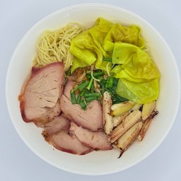 บะหมี่เกี๊ยวปู+หมูแดง