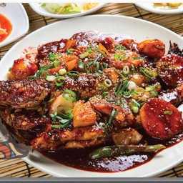 ปลาเคี่ยวซอสเผ็ด