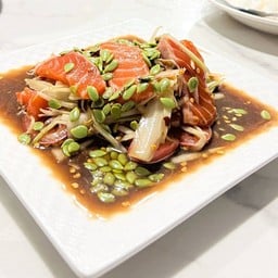 ครัวคุณแบงค์ ลาบก้อย ส้มตำ
