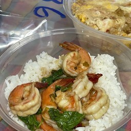 ข้าวหน้า กะเพรากุ้ง