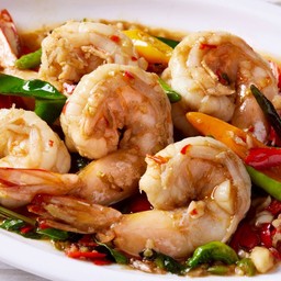 กุ้งจัมโบ้ผัดพริกขี้หนูสวน
