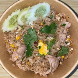 ข้าวหอมมะลิผัดใส่หมูใส่ไข่ใส่ต้นหอม