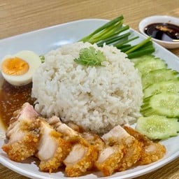 ข้่าวหมูกรอบ