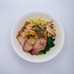 บะหมี่ปู+หมูแดง+หมูกรอบ