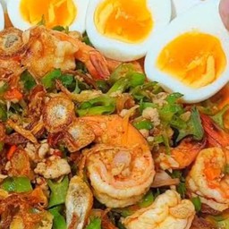 ยำถั่วพูกุ้ง+ไข่ต้ม