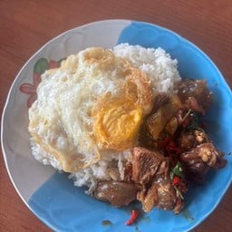 กะเพราเนื้อตุ๋น