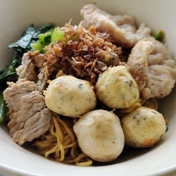 บะหมี่แห้งโบราณปรุงซอสดำ(พิเศษ)