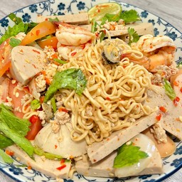 ยำมาม่ารวมมิตร