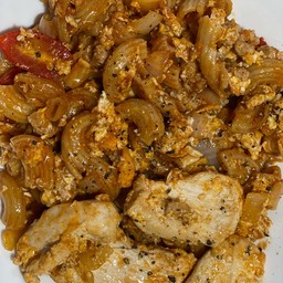 มักกะโรนีไก่