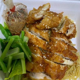 บะหมี่ไก่กรอบ