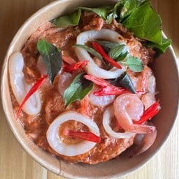 ร้านลองมาแด๊กกก*เซฟเปิ้ล*อาหารไทย*
