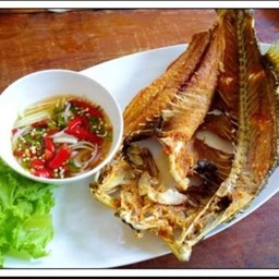 ปลากะพงทอดน้ำปลา