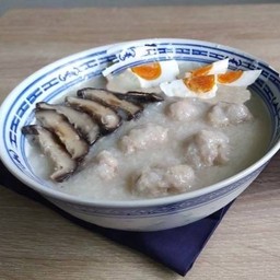 โจ๊กเห็ดหอม หมูเด้ง ไข่เค็ม