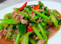ข้าวคะน้าหมูสับ