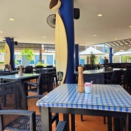 Grandblue Resort & Beachclub