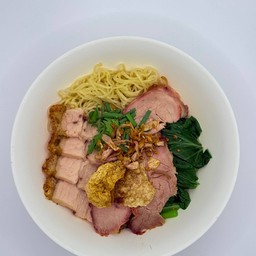 บะหมี่หมูแดง+หมูกรอบ