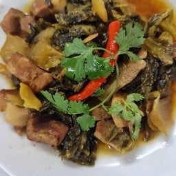 ผัดคะน้าเนื้อนำ้มันหอย