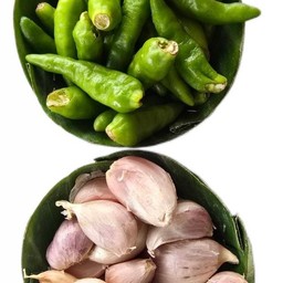 พริกขี้หนู + กระเทียม