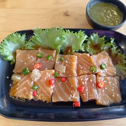 แซลมอนดอง