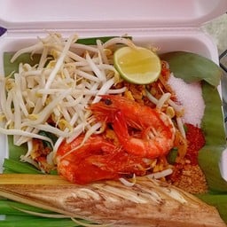 ผัดไทกุ้งสดสูตรโบราณเข้มข้น ศาลายา