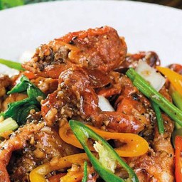 ปูนิ่มผัดพริกไทยดำ (กับข้าว)