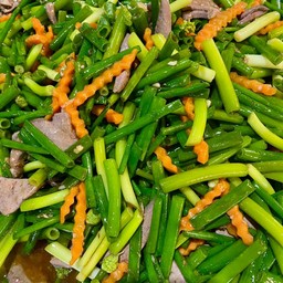 ดอกหอมผัดตับ