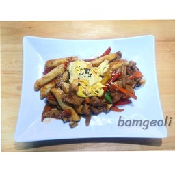 กุงชุงต็อกบกกี 궁중떡볶이 Ttoek stir fried with oysters sauce